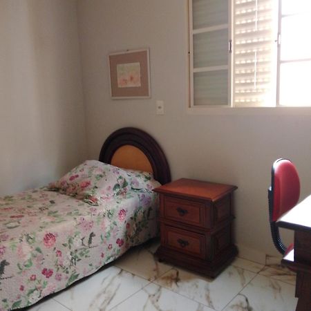 Apartament Casa Amarela Uberlândia Zewnętrze zdjęcie